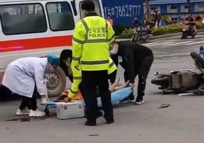 「案例分析」两大女星点名“躺担架”事件全回顾