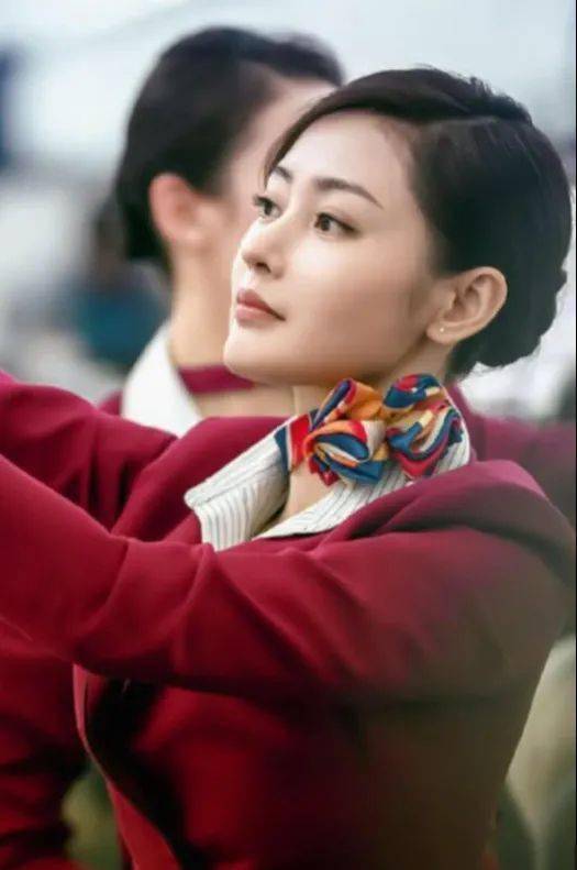 妻子穿上制服出轨，我眼中瞪出火花,妻子穿上制服出轨，我眼中瞪出火花,第2张