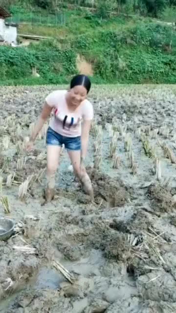 当代乡村女性现状：探究婬妇身份背后的现实,当代乡村女性现状：探究婬妇身份背后的现实,第3张