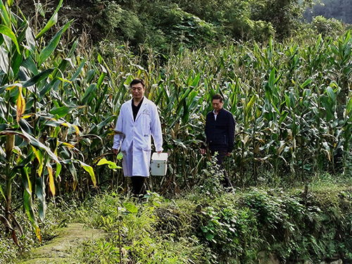 抗洪一线坚守的民警：对家的守护不能言而无信,抗洪一线坚守的民警：对家的守护不能言而无信,第1张