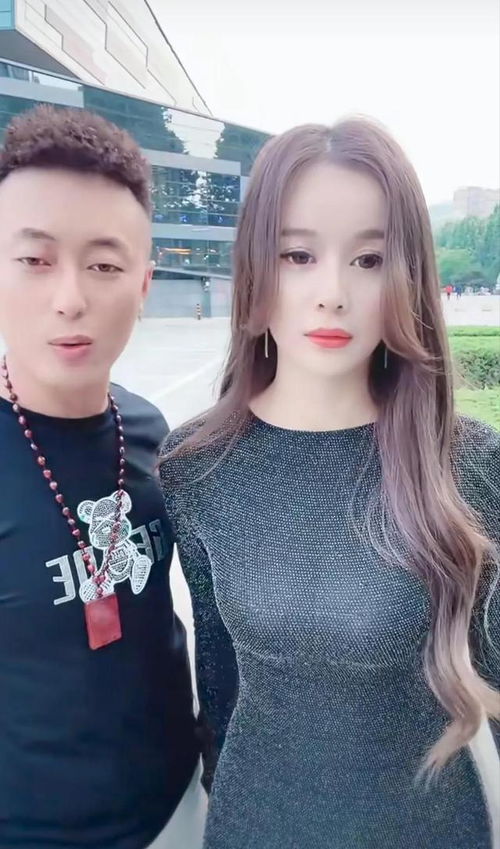 揭秘网络红人为何不惜“一点遮挡都没有”,揭秘网络红人为何不惜“一点遮挡都没有”,第2张