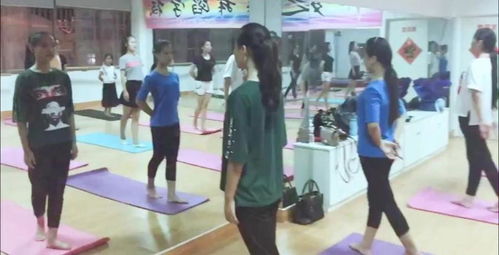 抖音上这个小姐姐的舞蹈火到爆，学会后你也可以成为网红,抖音上这个小姐姐的舞蹈火到爆，学会后你也可以成为网红,第1张