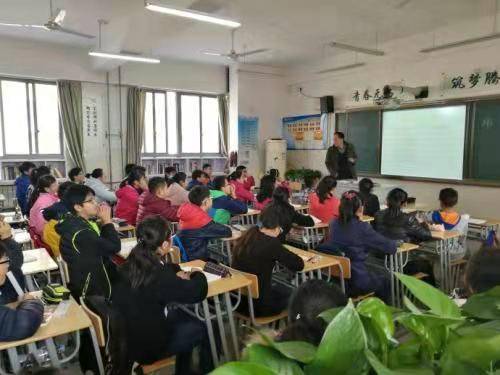 龙口市教育部门积极响应“三送三服”号召，让“送教下乡”活动在教育领域发挥巨大作用,龙口市教育部门积极响应“三送三服”号召，让“送教下乡”活动在教育领域发挥巨大作用,第1张